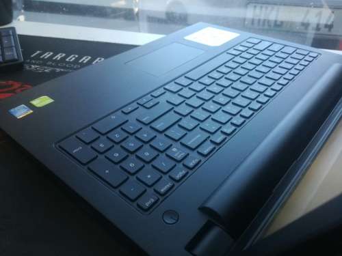NVIDIA Geforce 920M Graphics!*DELL INSPIRON 3558*i5-5200u*8GB*1000GB HDD*HD*DVD*MAXXAUDIO PRO*